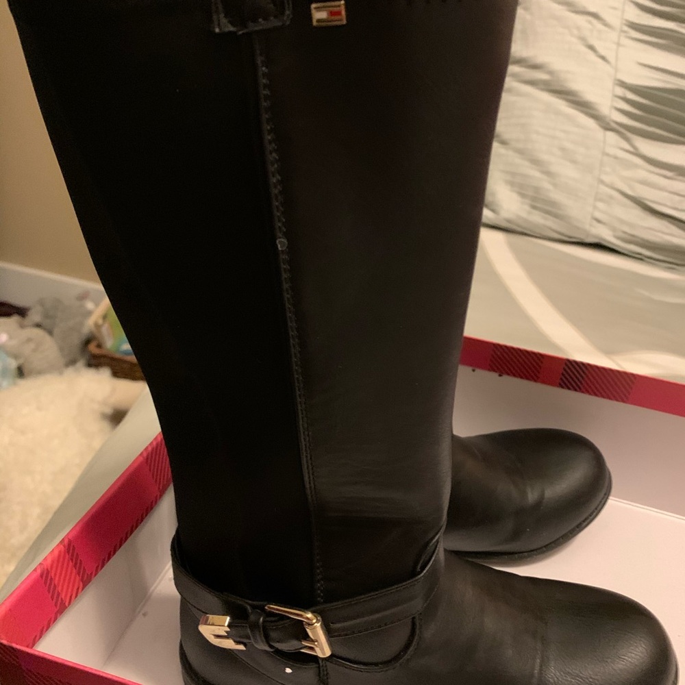 Boots girl